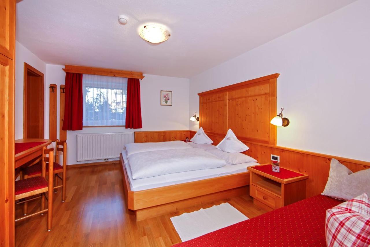 Hotel Garni Aghel سيلفا دي فال جاردينا المظهر الخارجي الصورة
